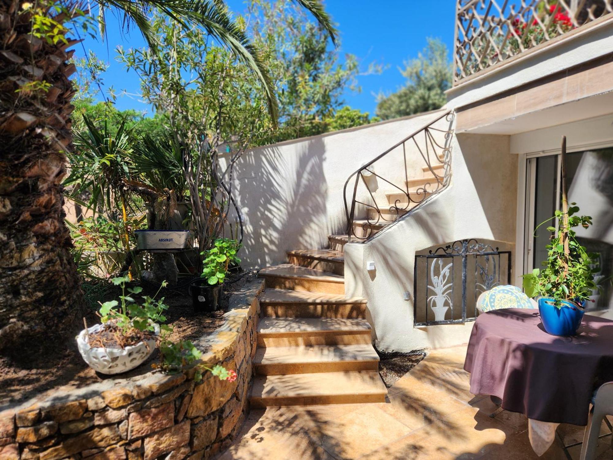 Les Rosieres Sainte Maxime-Golf De Saint Tropez, Climatisee Номер фото