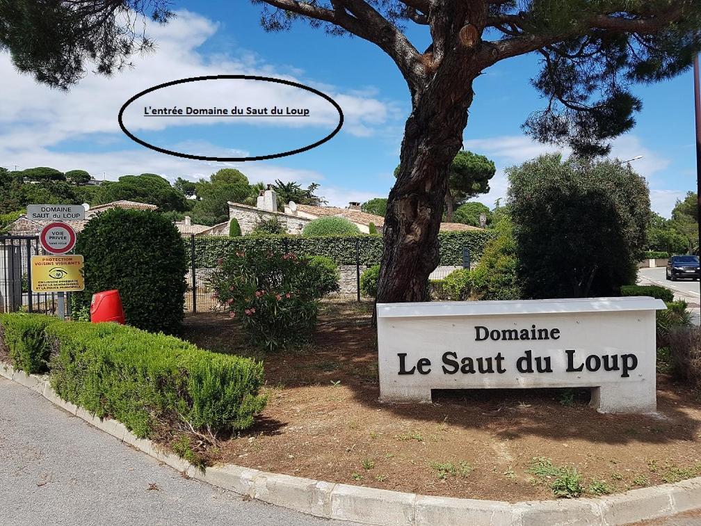 Les Rosieres Sainte Maxime-Golf De Saint Tropez, Climatisee Экстерьер фото